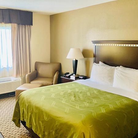 Quality Inn Macomb Near University Area Екстериор снимка