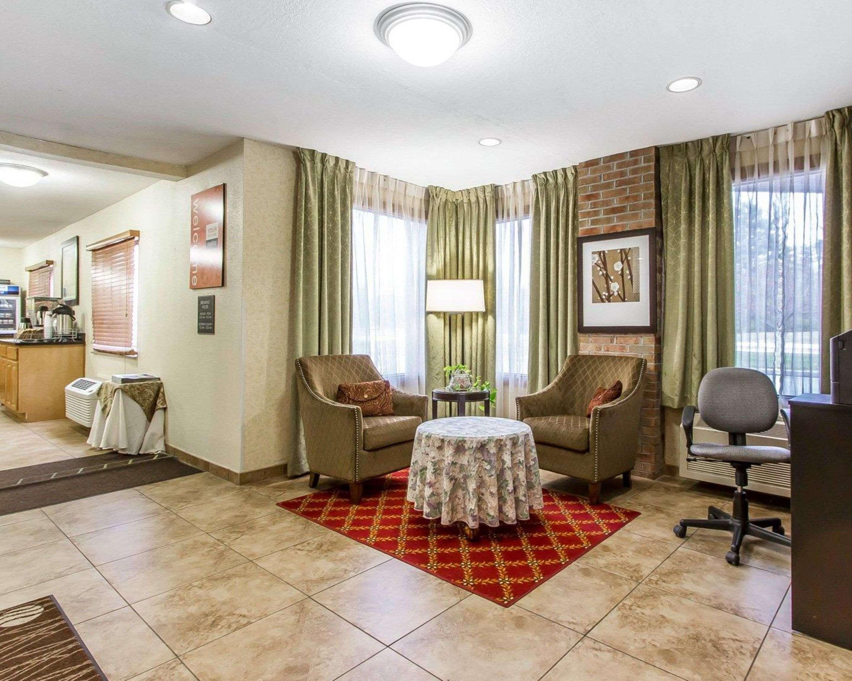 Quality Inn Macomb Near University Area Екстериор снимка