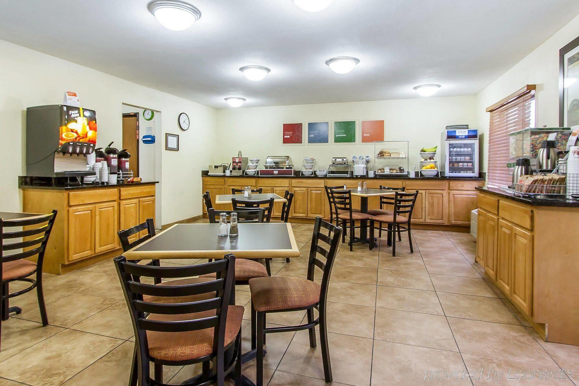 Quality Inn Macomb Near University Area Екстериор снимка