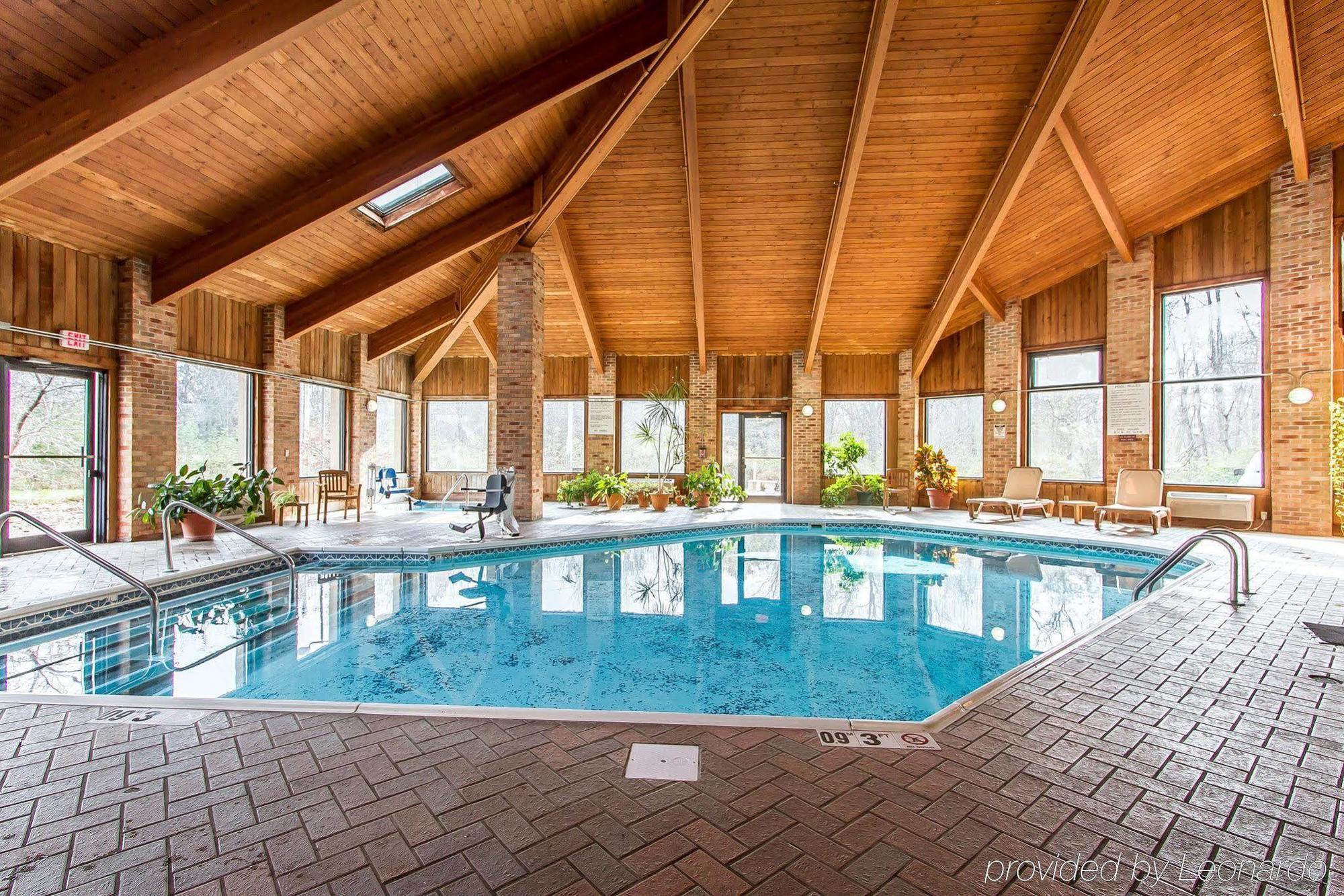 Quality Inn Macomb Near University Area Екстериор снимка