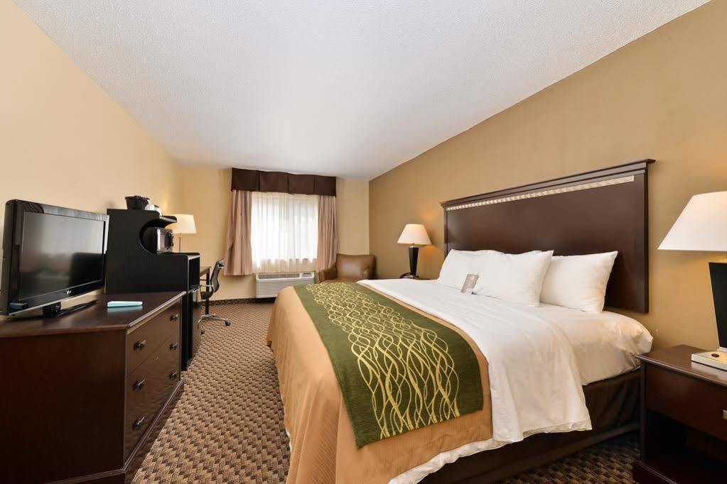 Quality Inn Macomb Near University Area Екстериор снимка