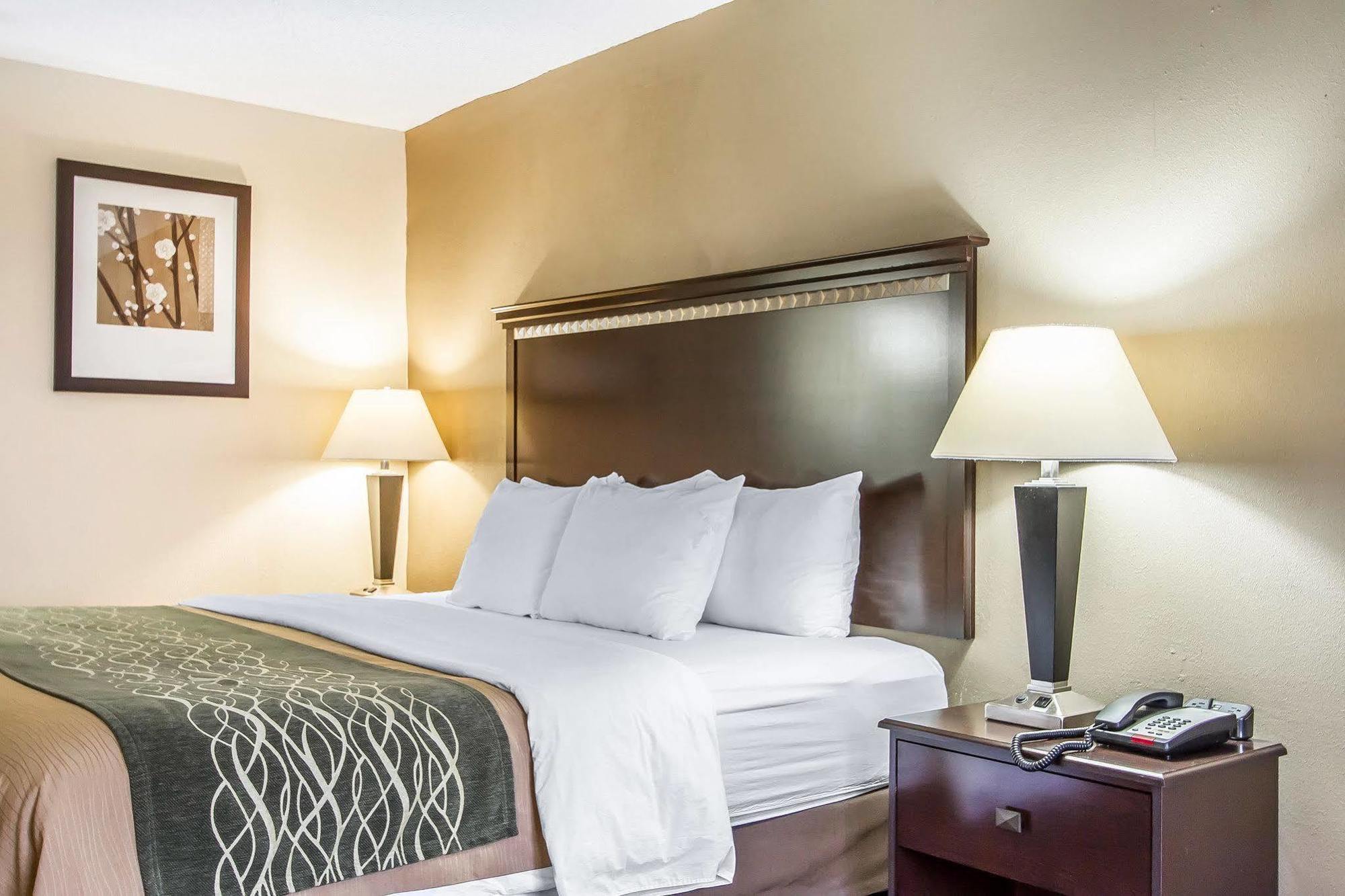 Quality Inn Macomb Near University Area Екстериор снимка